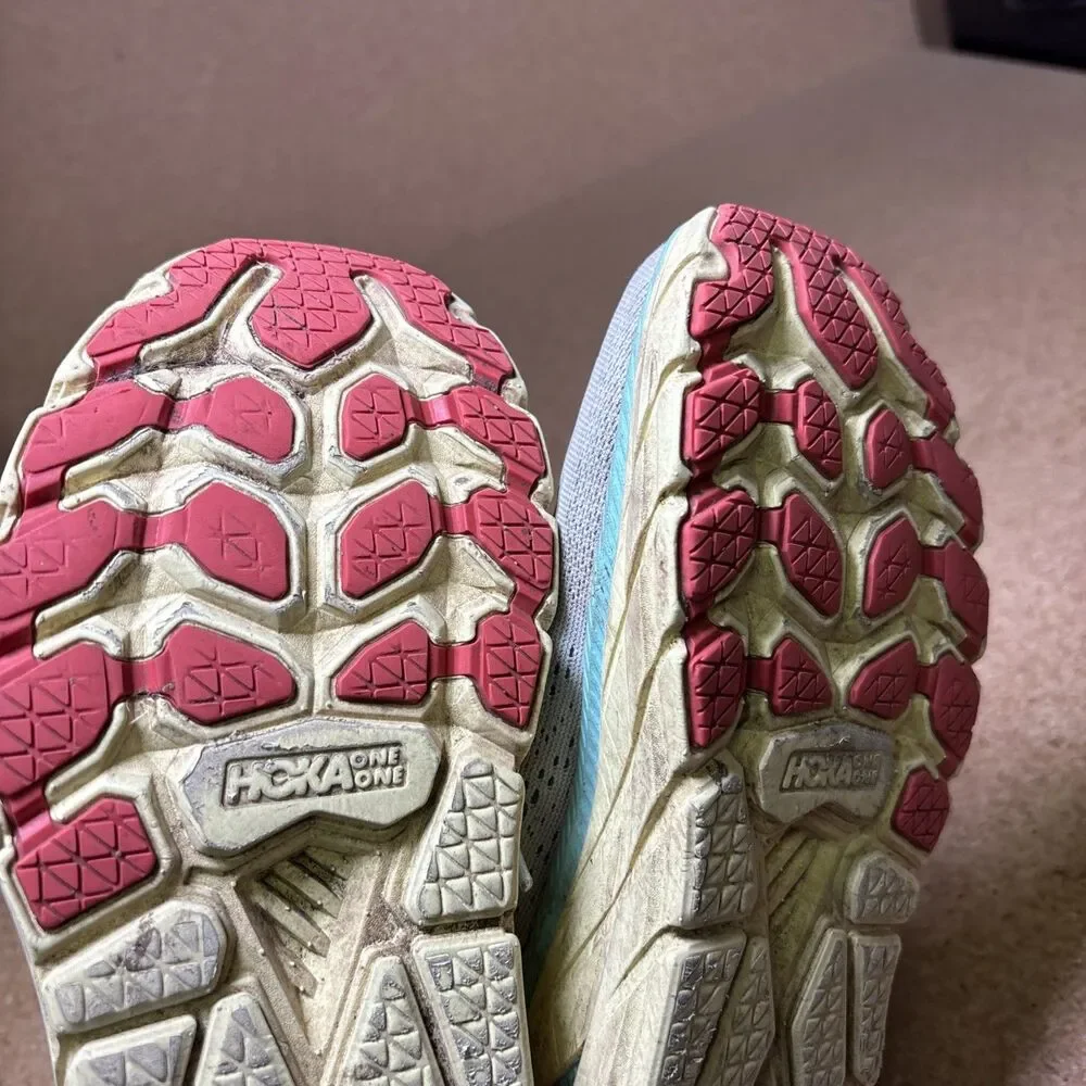 Hoka One One Clifton 7 Shoes Womens 8.5 Morning Mist Hot Coral Running